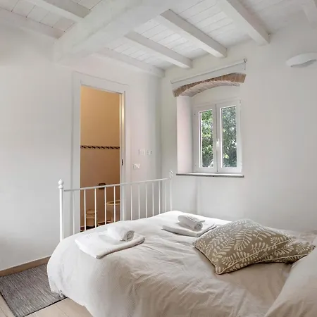 Casa Conte Picedi Vineyars